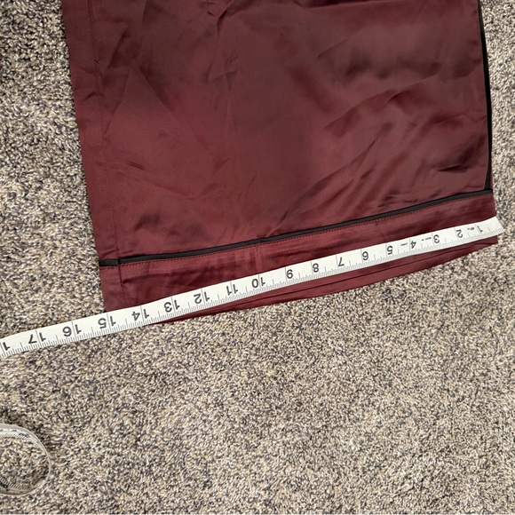 NWT Torrid Wide Leg Satin High Rise Pant 1R - Picture 8 of 8